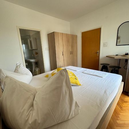 The Manzoni Family 4 Hotel Punat Luaran gambar